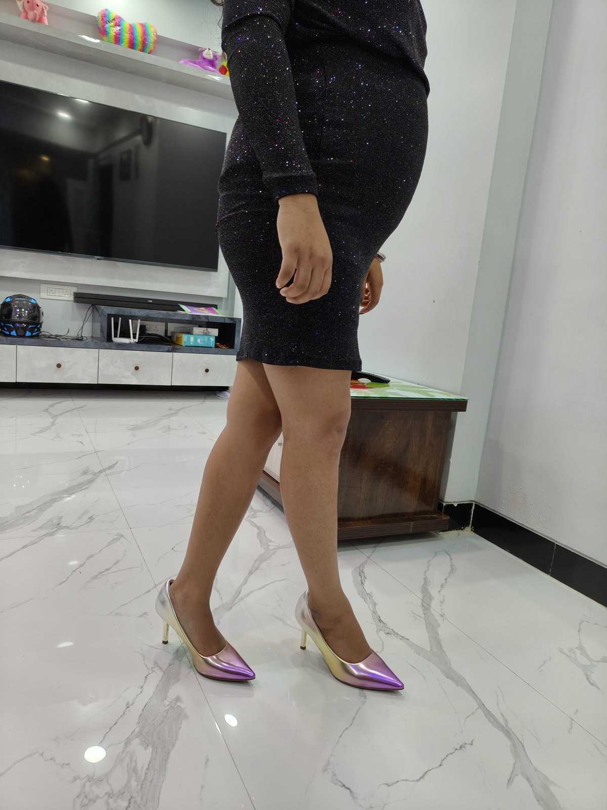 Pink Heels for the Mykonos BDSM Mistress Anu page